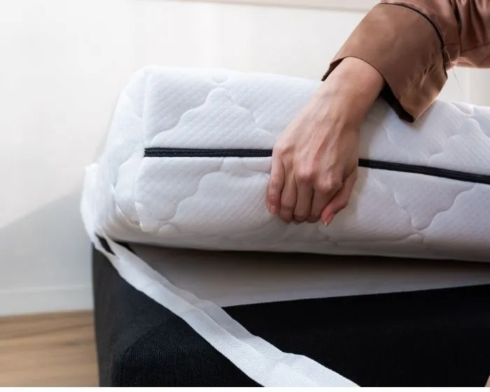 Step 2: click the Bedbinder buckles into place